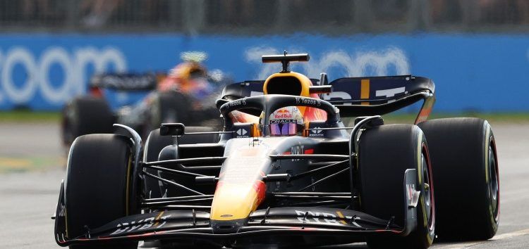 Verstappen consigue la primera pole del año: «Nos gusta que sea complicado»