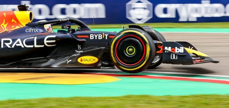 Verstappen no se conforma con liderar los libres y quiere más en Canadá