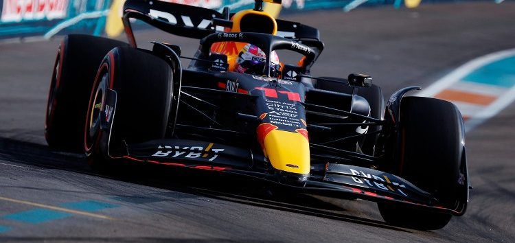 Sergio Pérez lidera los Libres 3 de Miami, aunque Charles Leclerc es favorito a la pole