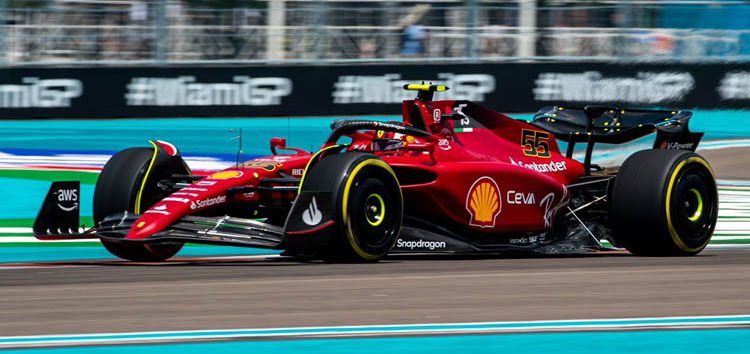Nuevo accidente de Sainz en Miami, pero confiado: «El coche es competitivo»