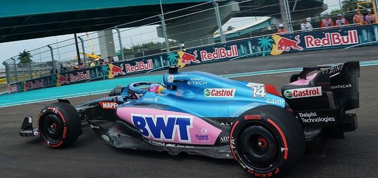 Alonso se marcha de Miami sin puntos: «La suerte sigue evitándonos»