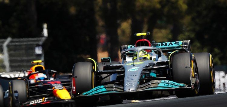 Lewis Hamilton obtiene su mejor resultado de la temporada en su carrera 300 y sin sistema de hidratación