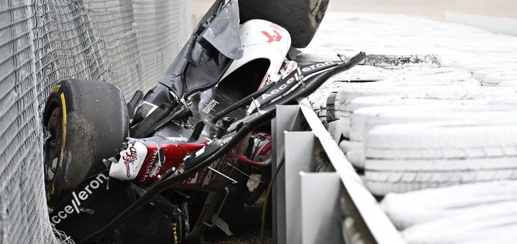 George Russell, muy crítico con las medidas de seguridad de Silverstone: «Zhou estaba atrapado por completo»