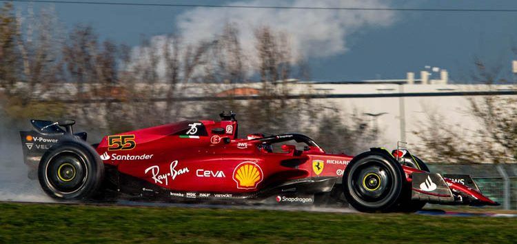 Carlos Sainz no para: de test con Pirelli en Fiorano