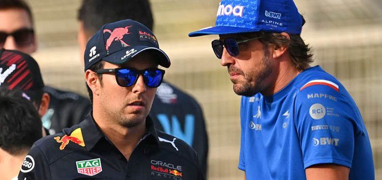 Sergio Pérez: «Fernando Alonso llevará a Aston Martin a un nivel muy serio»