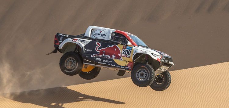 Nasser Al-Attiyah: «Espero terminar y ganar este Dakar»