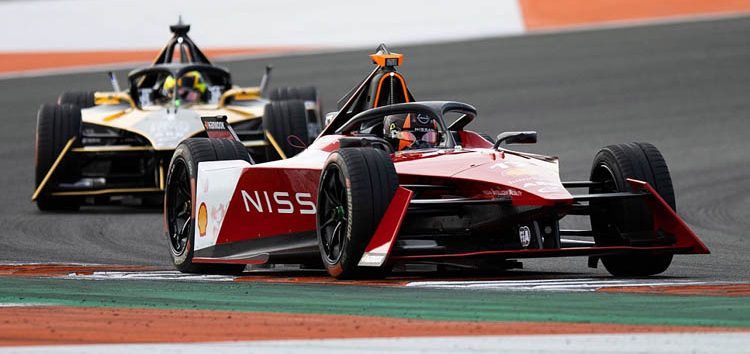 Norman Nato lidera una inesperada sesión de test en Valencia