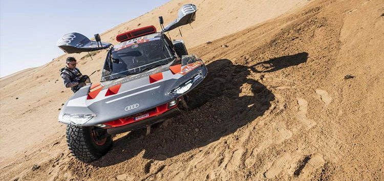 Carlos Sainz no termina la Etapa 6 y Audi intentará reparar su coche para mañana