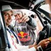 Sainz, orgulloso de ver a su padre líder del Dakar: "Estamos muy orgullosos de ti"