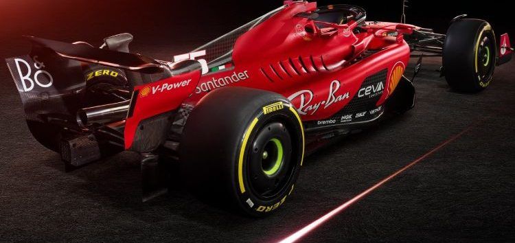 ¡Ferrari lo da todo y saca a pista su nuevo SF-23 durante la presentación!
