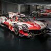 Toyota presenta el renovado GR010 LMH: objetivo seguir reinando en Le Mans