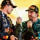 Verstappen: «Alonso tiene nivel para estar, como mínimo, en el top 5»