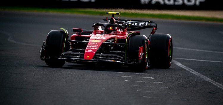 Carlos Sainz, optimista pese a un error de comunicación hoy: «Trabajamos para ser más rápidos en carrera»