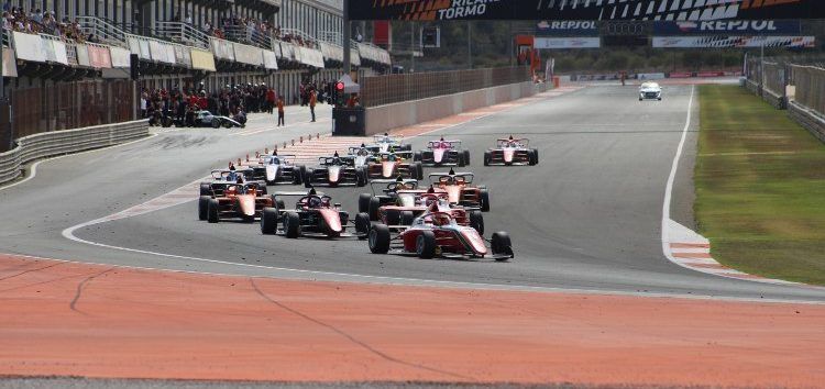 La F1 Academy completa su segunda ronda en Valencia con victoria de Marta García