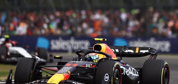 Sergio Pérez pesca una sexta posición a la remontada: «Debemos solucionar los sábados»
