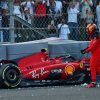 Un error muy costoso estropea el viernes de Carlos Sainz en Abu Dhabi