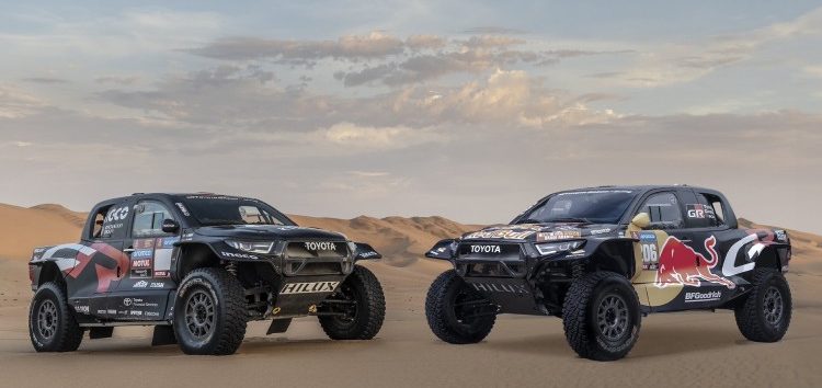 Toyota presenta su nueva arma para el Dakar 2024: la Toyota GR DKR Hilux TU