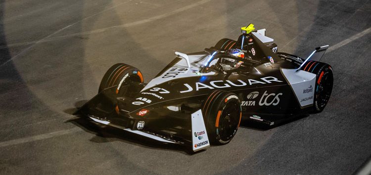Nick Cassidy gana la segunda carrera de Diriyah y ya es líder de la Fórmula E