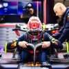 Verstappen, sin rival aparente, se mantiene al frente en el primer día de test en Bahréin