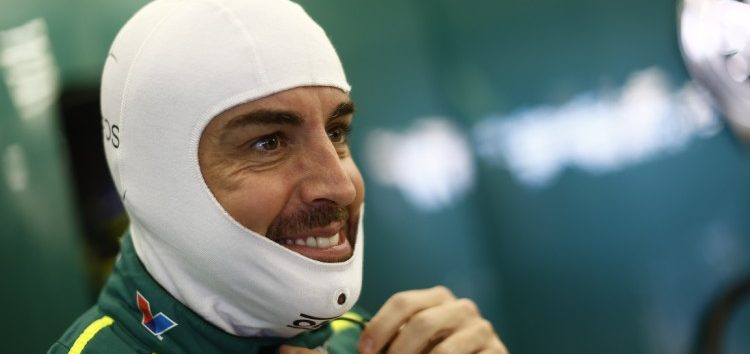 Aston Martin, tras el primer día de test: «Alonso está muy contento»