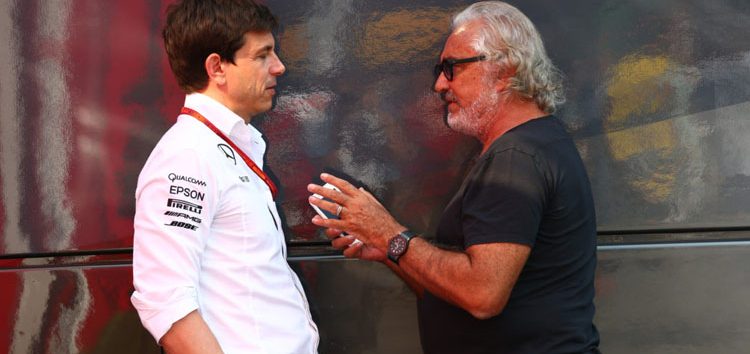 ¡Briatore, representante de Alonso, sube una foto desayunando con Wolff!