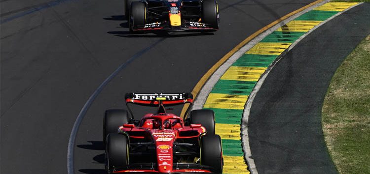 Carlos Sainz avisa que Ferrari tardará en igualar a Red Bull