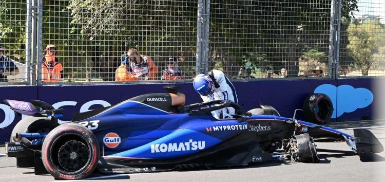 Williams consigue reparar el chasis de Albon y correrá con dos coches en Japón
