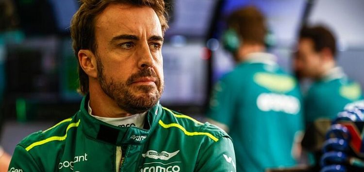 OFICIAL: Fernando Alonso renueva con Aston Martin con un contrato multianual