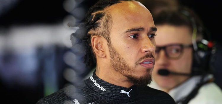 Lewis Hamilton admite estar pasándolo mal con Mercedes esta temporada