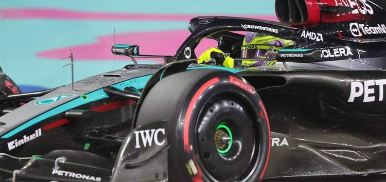 Hamilton, muy frustrado con Mercedes: «Hay que hacer grandes cambios»