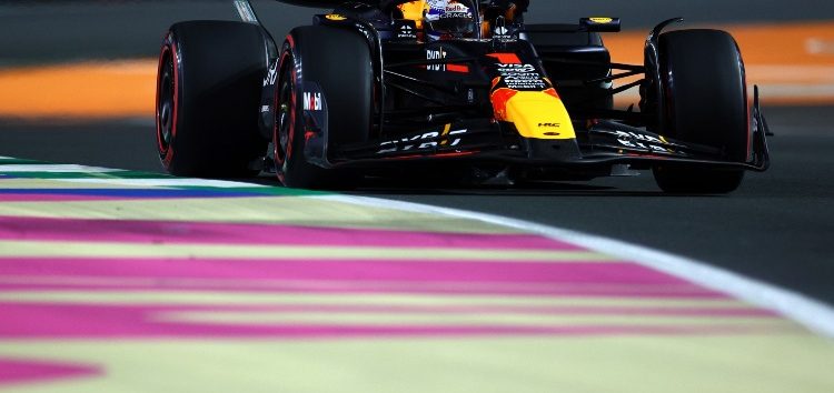 Max Verstappen vuela en Arabia y se lleva la pole una vez más. Alonso, cuarto