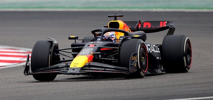 Max Verstappen gana en China y amplía su ventaja en el Mundial; Sainz es quinto y Alonso, séptimo