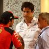 Mercedes está en "modo de observación" con Carlos Sainz