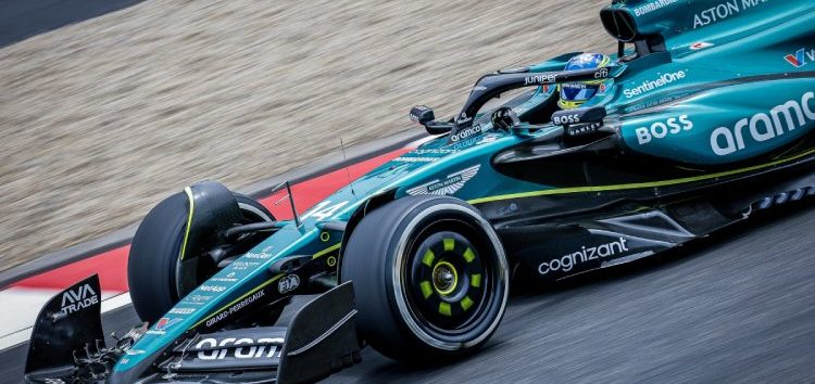 Fernando Alonso olvida el tropiezo de la ‘sprint’ y consigue un tercero extraordinario en clasificación
