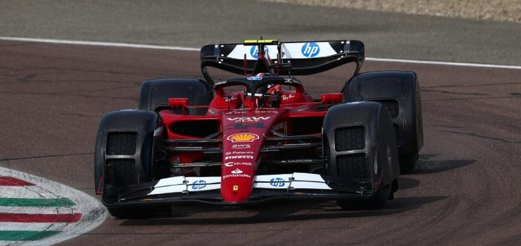 Así son los cuestionables guardabarros que Ferrari ha probado hoy en Fiorano