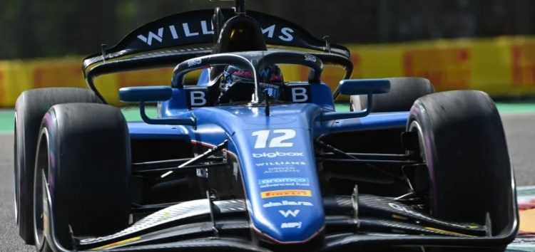 Franco Colapinto se estrena en Fórmula 2 ganando la sprint de Imola. Pepe Martí, sancionado