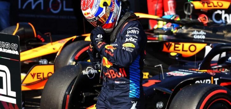 Max Verstappen terminó «destrozado» la carrera de Imola