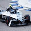 Cassidy remonta desde el último lugar para ganar una caótica primera carrera en el ePrix de Berlin