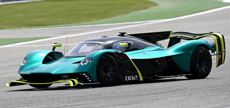 Aston Martin confirma su entrada en el WEC en 2025 con dos Valkyrie