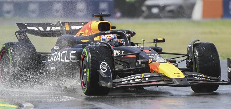 Verstappen, con problemas en su RB20: «Hay que averiguar qué ha pasado»