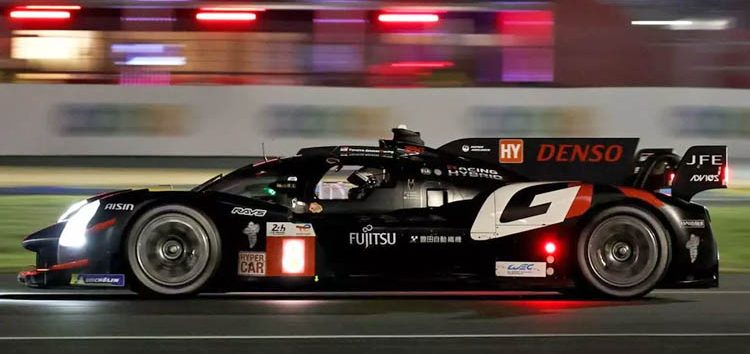 Toyota vuela en la noche de Le Mans y lidera los últimos entrenamientos libres