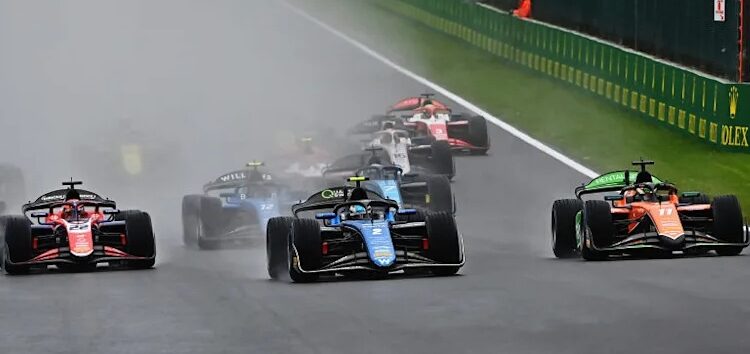 Zak O’Sullivan se lleva una sprint de Fórmula 2 acortada por la lluvia en Spa