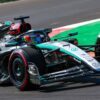 Mercedes presenta el casco de Kimi Antonelli para su debut en Fórmula 1