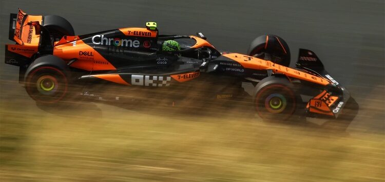 Lando Norris aplasta en Zandvoort y se impone a Max Verstappen en su cita de casa