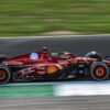 Leclerc le come la tostada a McLaren y gana en Monza frente a los tifosi; Sainz es 4º y Alonso, 11º