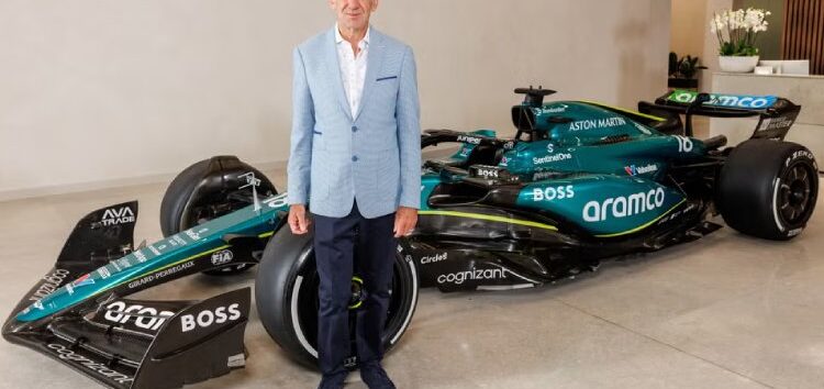 Adrian Newey espera que la Fórmula 1 sea dominada por los motores en 2026