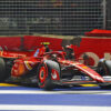 Sainz acaba contra el muro en Q3 y saldrá 10º en Singapur: "Un accidente muy extraño"
