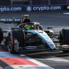 Hamilton sufre para terminar noveno en Bakú: "El coche era malísimo, casi cómico"
