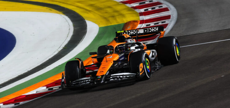 Lando Norris consigue la pole en la noche de Singapur; Ferrari firma un desastre