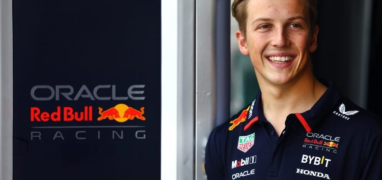 Red Bull ya lanza avisos a Liam Lawson de cara a la temporada 2025